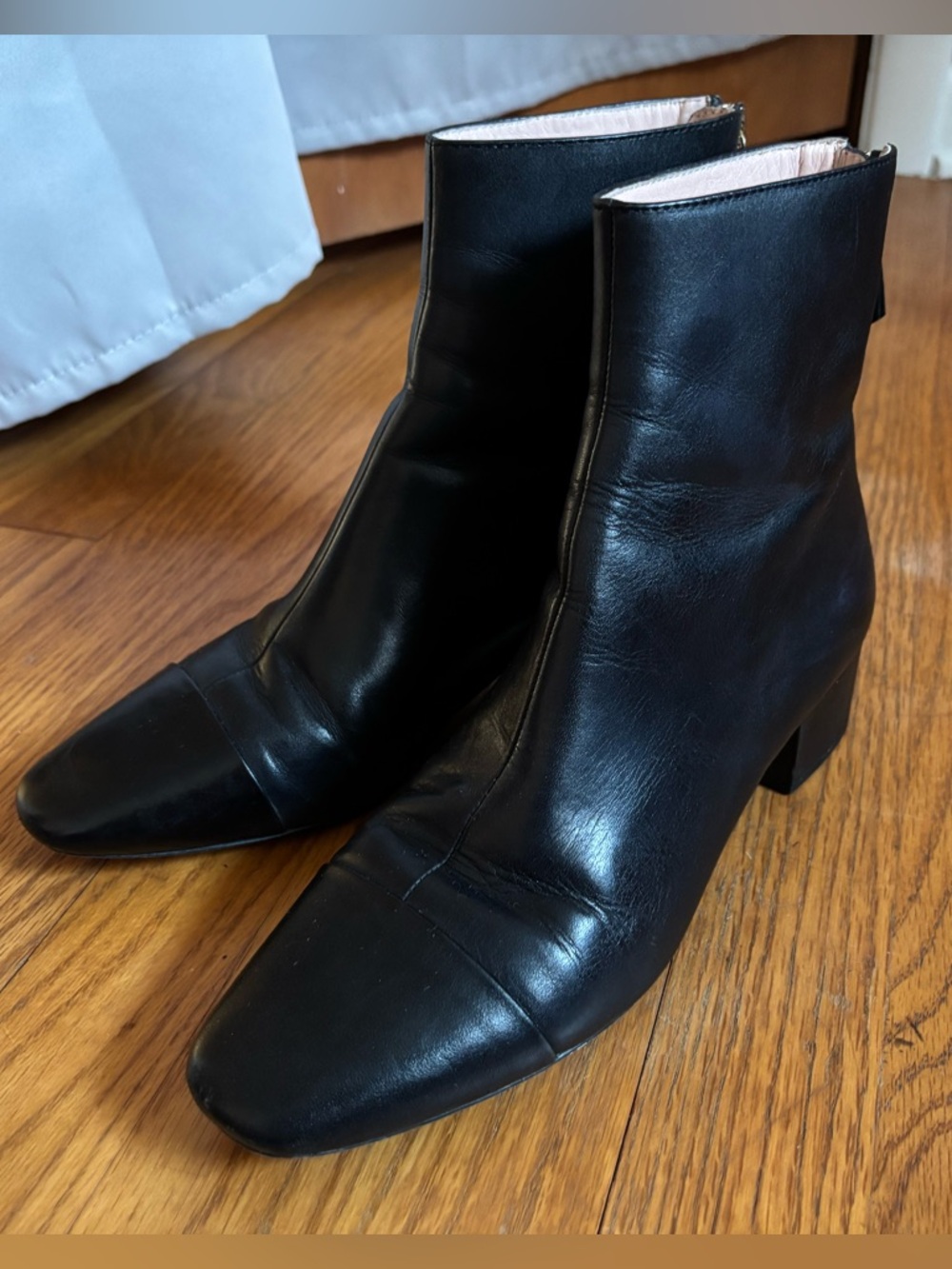 J. Crew Womens Cap Toe Black Leather Ankle Boots- size 8 - Picture 2 of 8